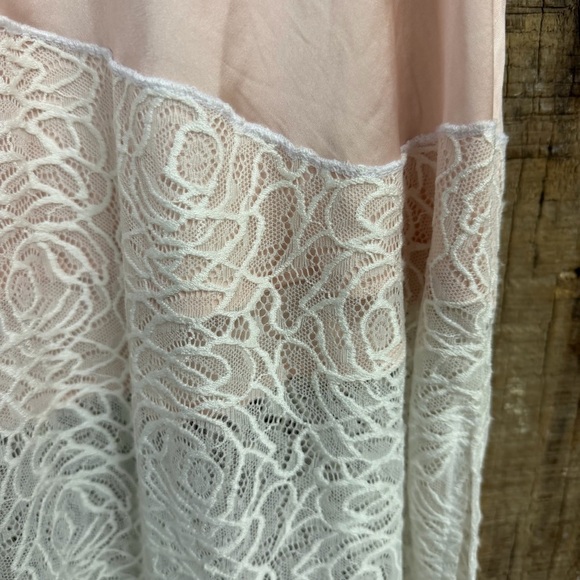 Free People Gemini Moon Half Slip skirt Blush Satin lace midi intimately M - Picture 11 of 12